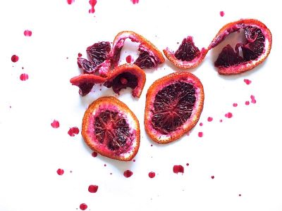 The blood oranges pop nicely because they are sharp and in focus, and using a sharpening tool can give the edges and highlights of the food more definition. Photo: Jessica Emin 